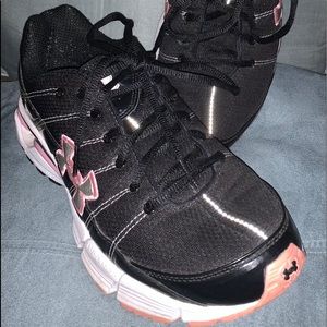 Under armour running shoes wms 9